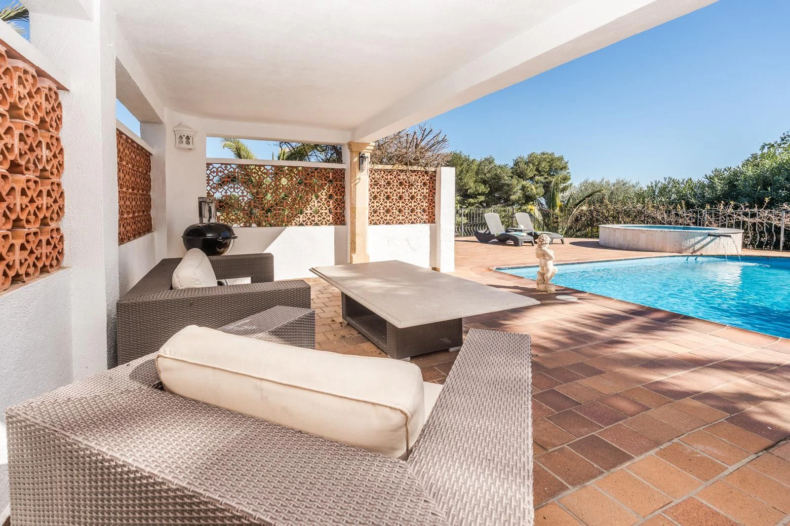 4842 - Luxury villa for sale in Jávea with pool, sea views, and independent apartment – Balcón al Mar, Costa Blanca