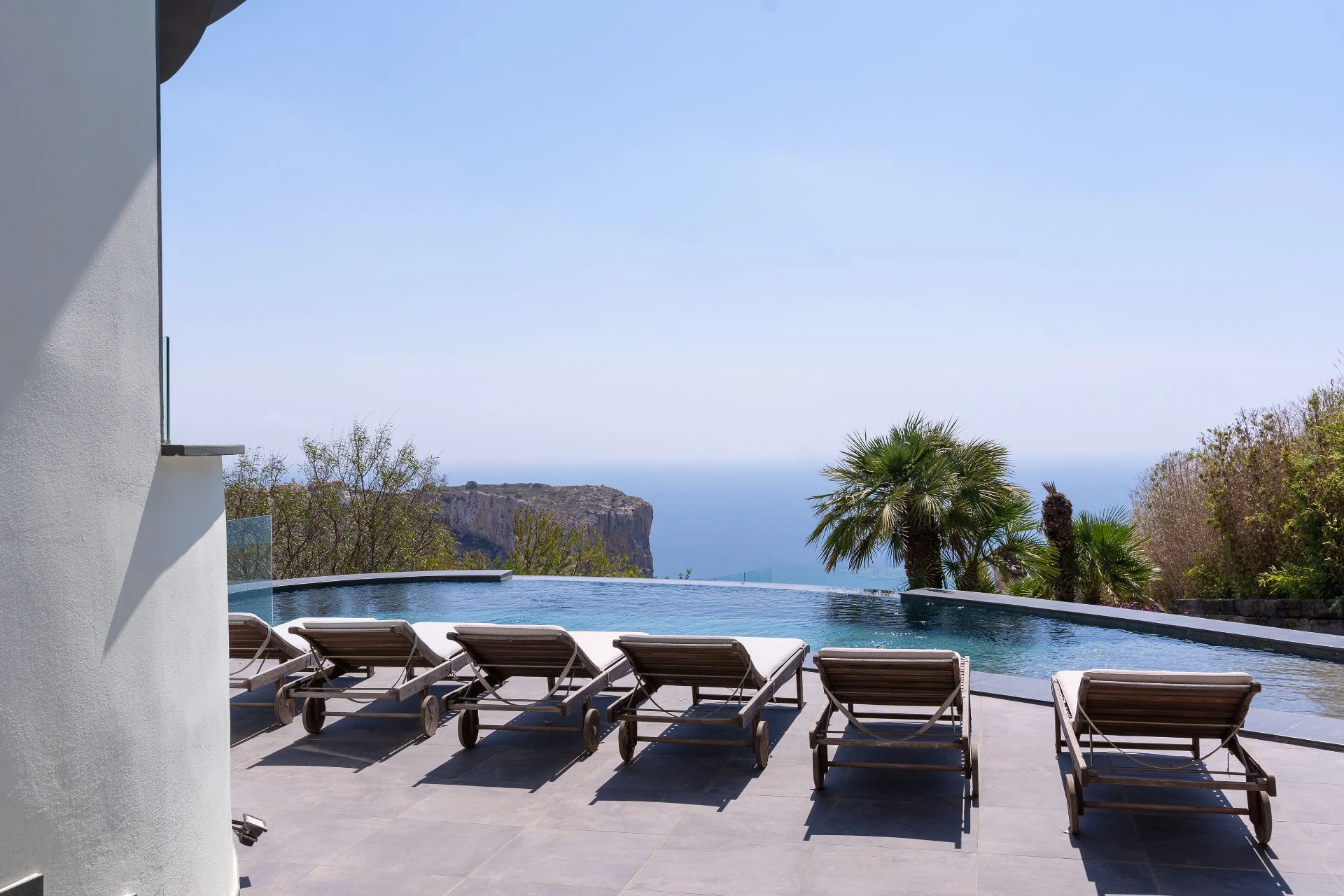 CRGG448828 - Villa con vistas al mar recientemente renovada