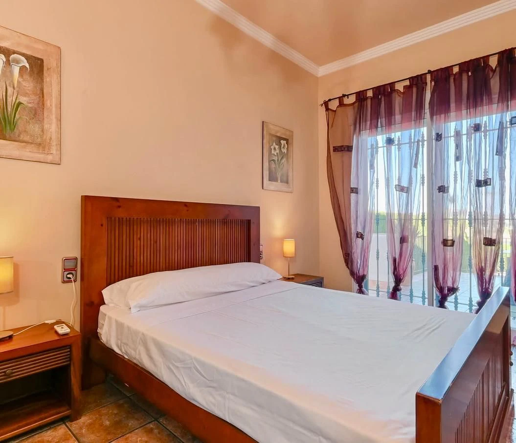 CRGG525035 - Villa de lujo con piscina y orientación sur en una parcela llana en Moraira