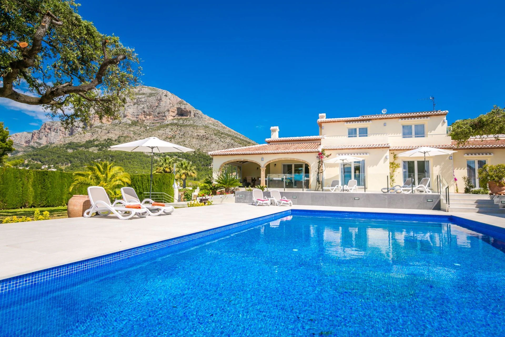 CRGG177388 - Villa De Lujo en venta en Jávea