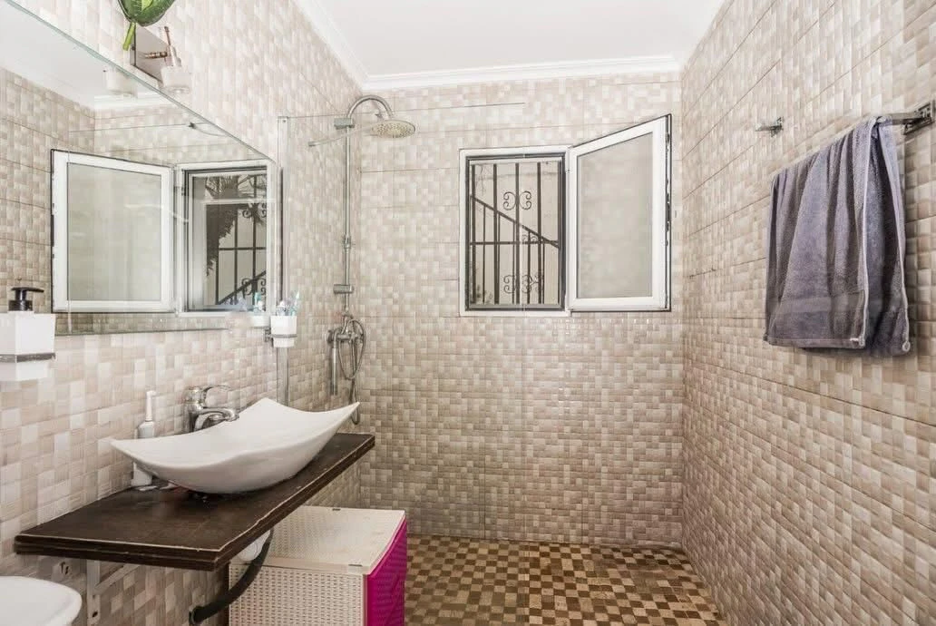 CRGG306172 - Oportunidad excepcional en Jávea: villa de cinco dormitorios con orientación sur y vistas al campo
