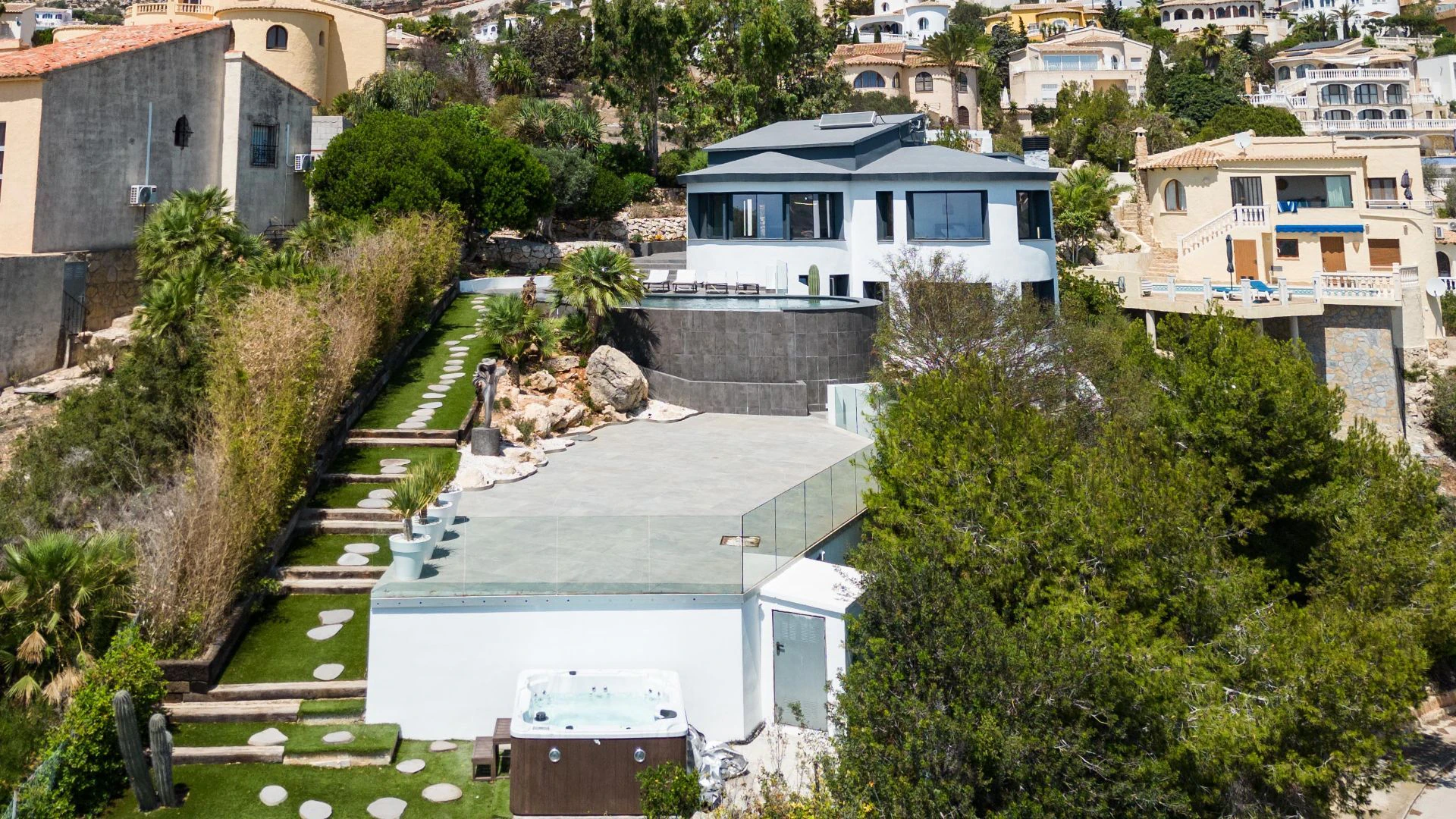 CRGG448828 - Villa con vistas al mar recientemente renovada
