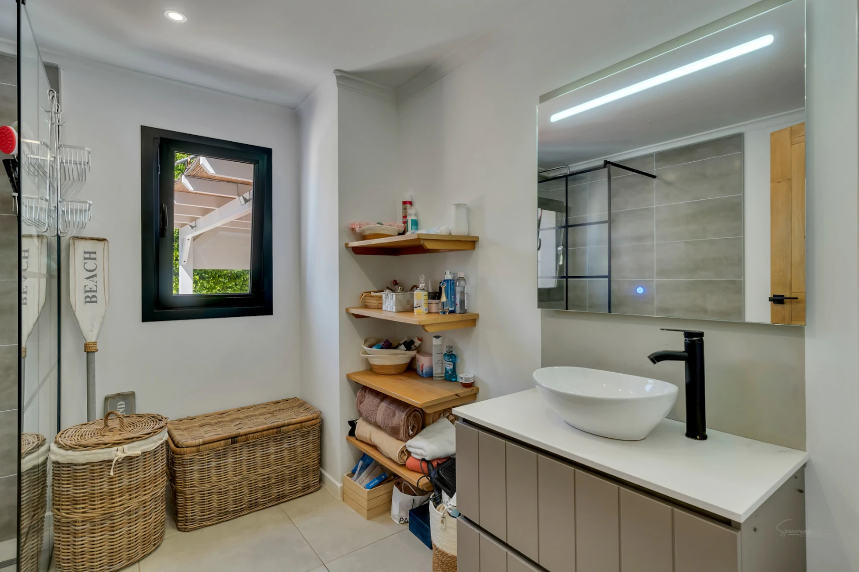 4869 - Villa à vendre à Jávea avec vue sur le Montgó, piscine privée et design exclusif