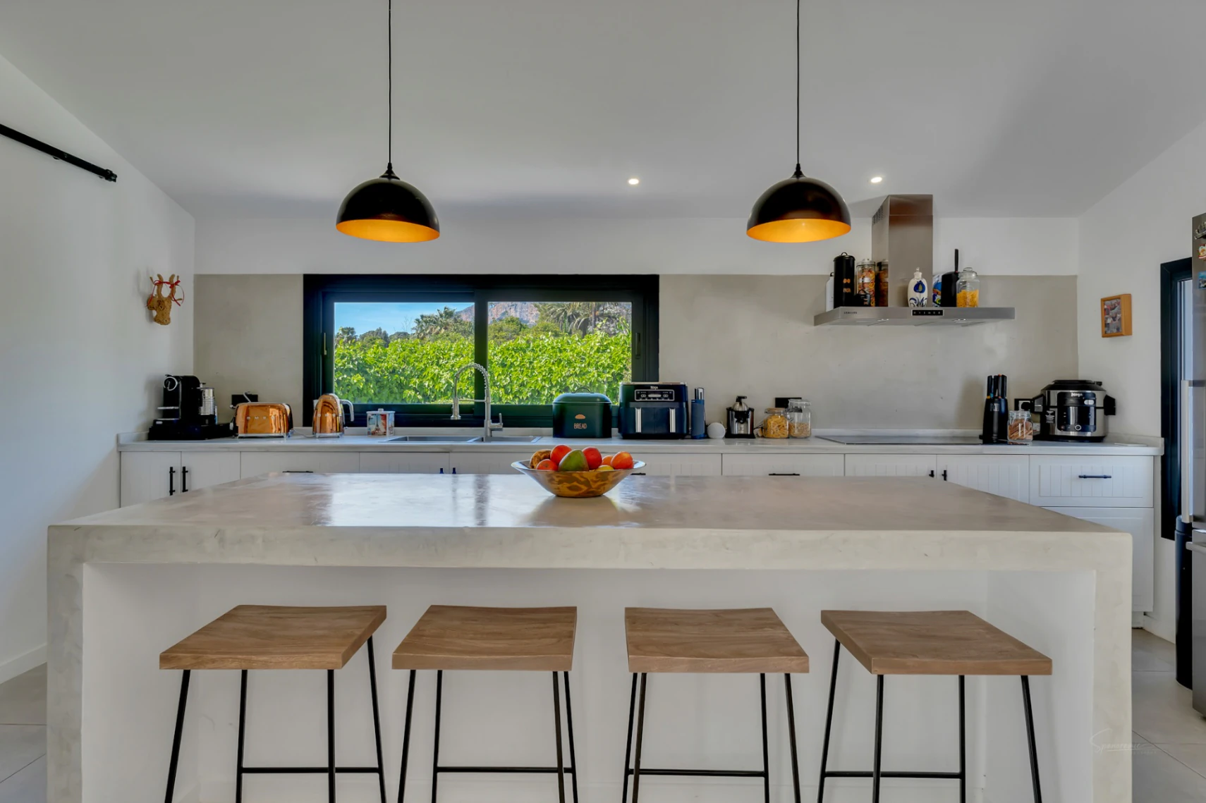 4869 - Villa à vendre à Jávea avec vue sur le Montgó, piscine privée et design exclusif