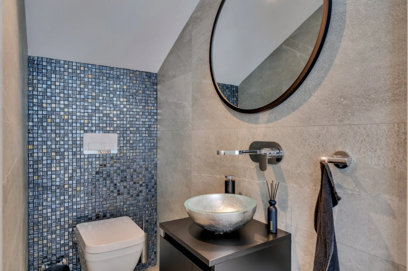 4845 - Spectacular villa (2023) with lots of privacy and high end features !