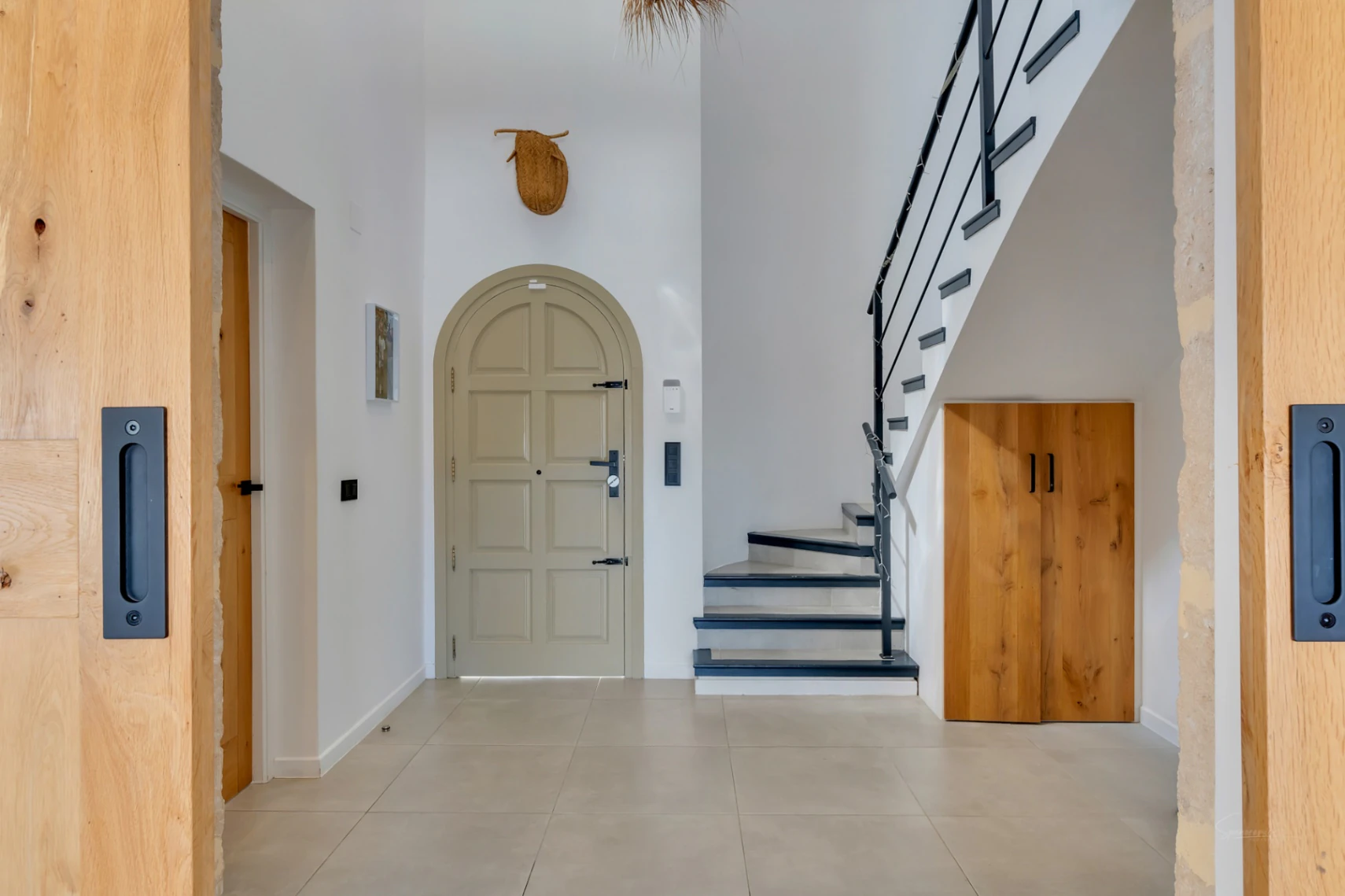 4869 - Villa à vendre à Jávea avec vue sur le Montgó, piscine privée et design exclusif