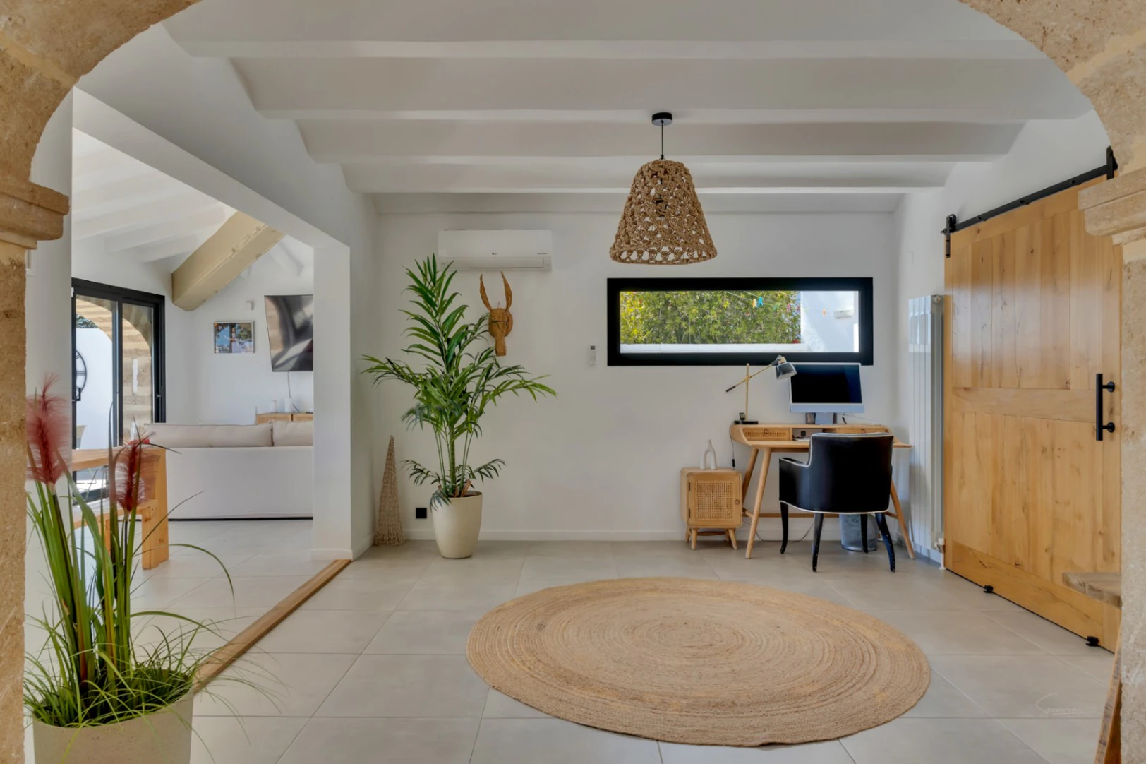 4869 - Villa à vendre à Jávea avec vue sur le Montgó, piscine privée et design exclusif