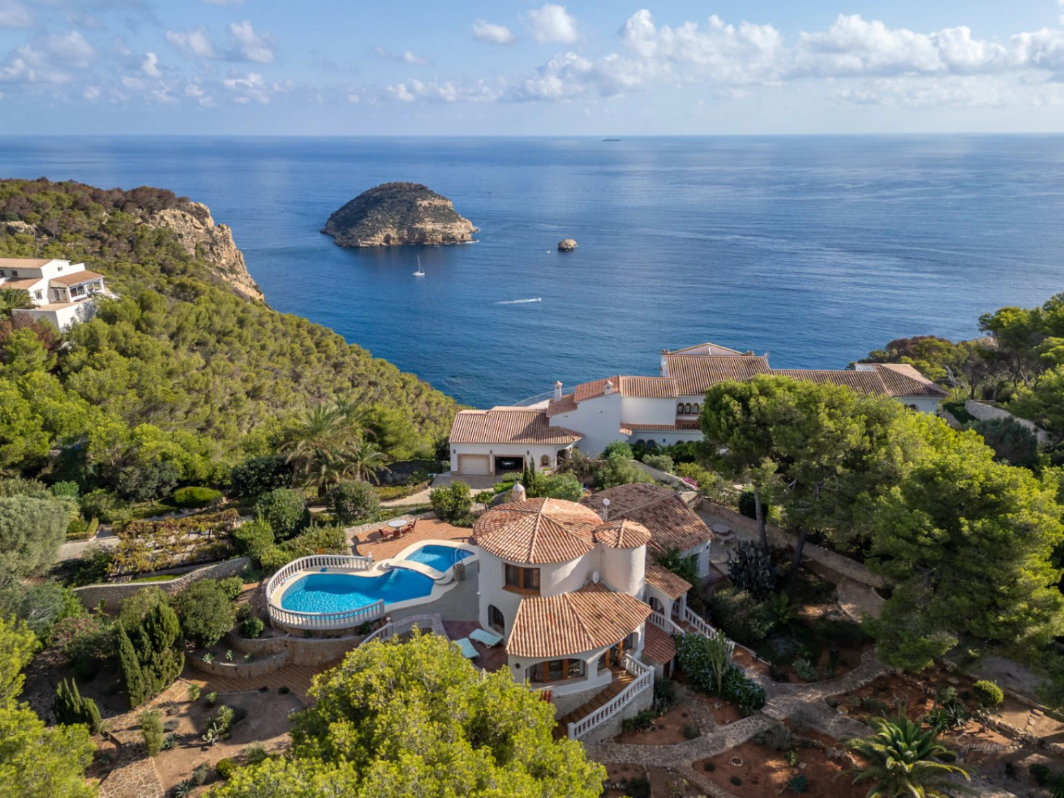 4653 - Villa with fantastic views of the sea and the island of Portichol in Jávea