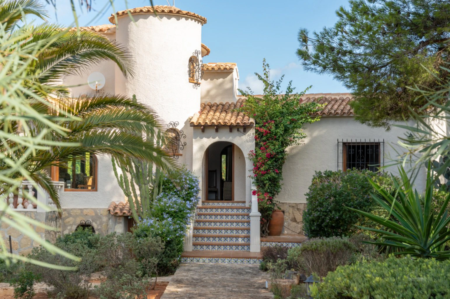 4653 - Villa with fantastic views of the sea and the island of Portichol in Jávea