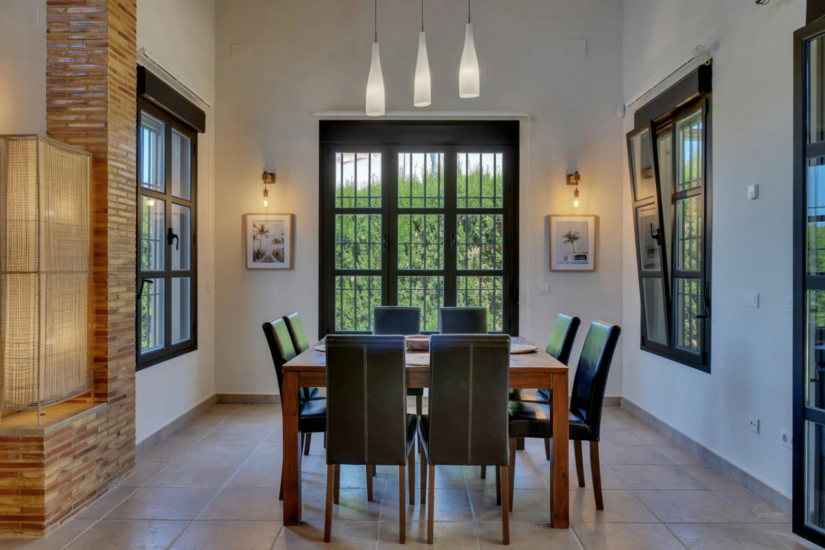 4724 - Villa impressionnante à vendre à Jávea, avec piscine intérieure et extérieure