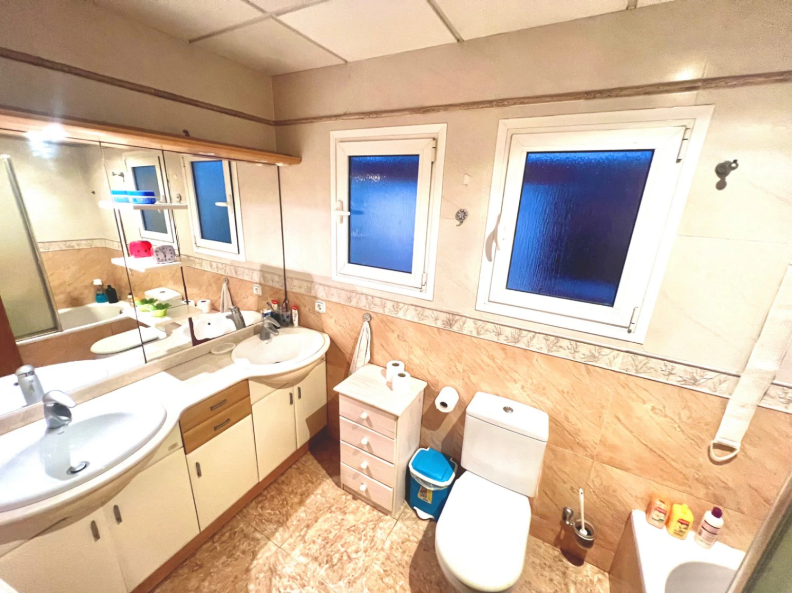 4664 - Apartamento en Jávea con vistas al mar y 2 patios interiores