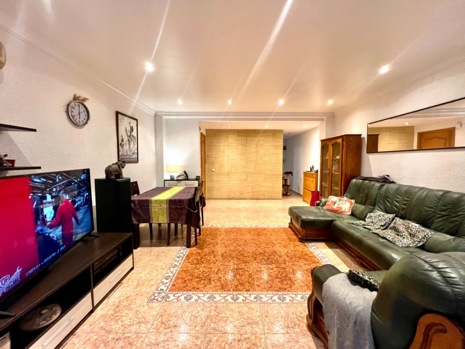 4664 - Apartamento en Jávea con vistas al mar y 2 patios interiores