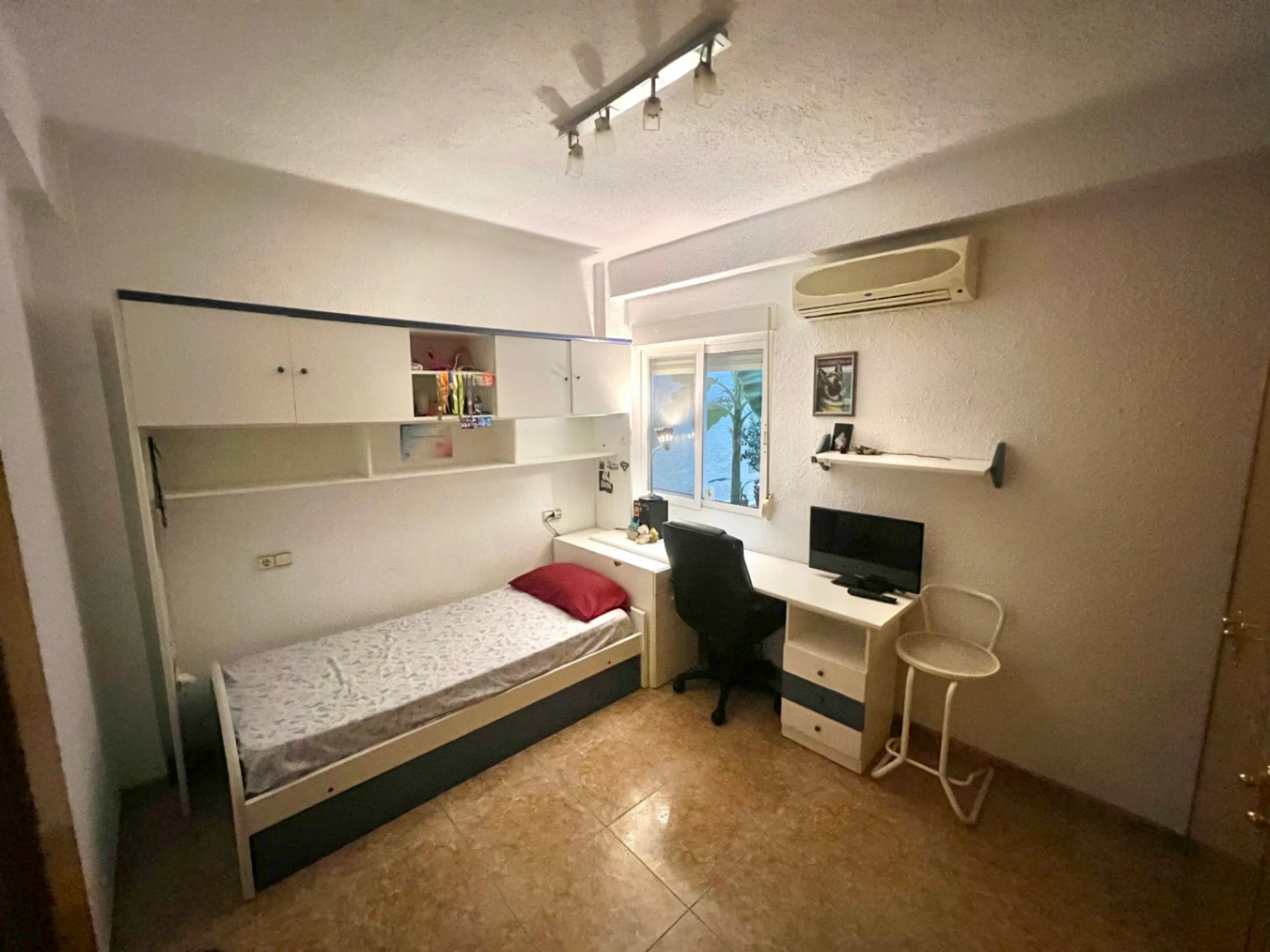 4664 - Apartamento en Jávea con vistas al mar y 2 patios interiores