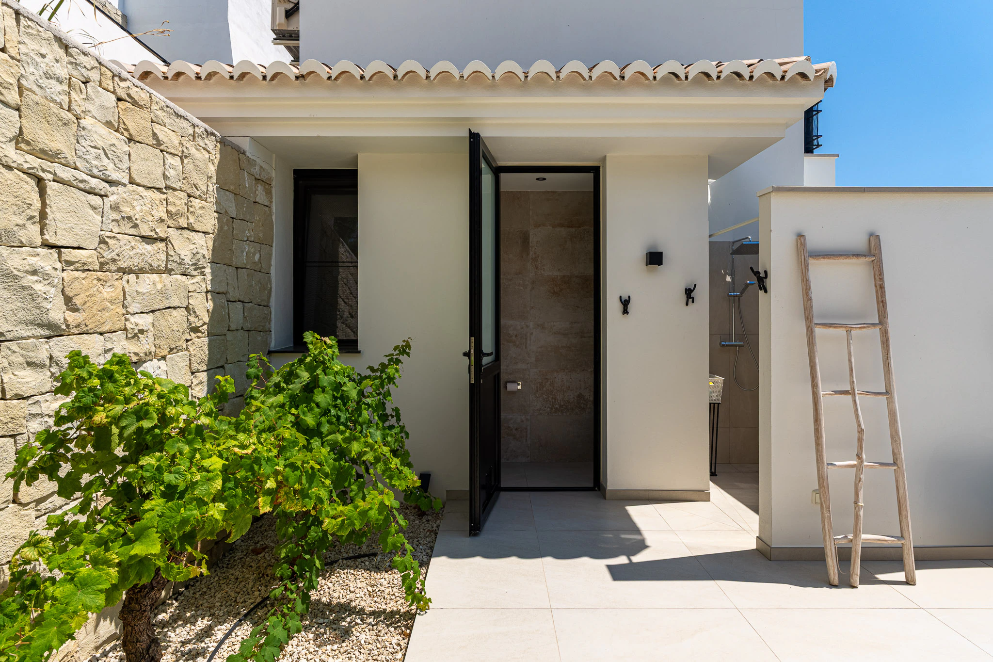 CRCB12849 - Villa moderna mediterránea de ensueño con vistas al mar en venta en Benissa