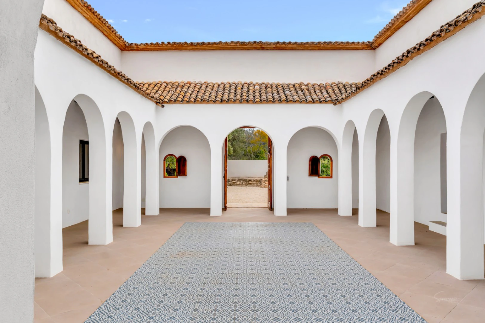 4714 - Belle finca de style andalou construite sur un grand terrain