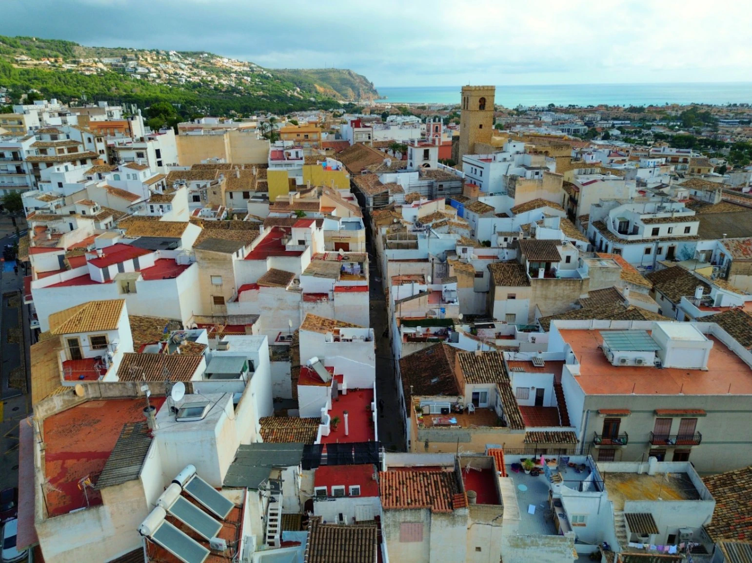 CRLN392603 - Dorpshuis met 10 kamers in het centrum van Jávea