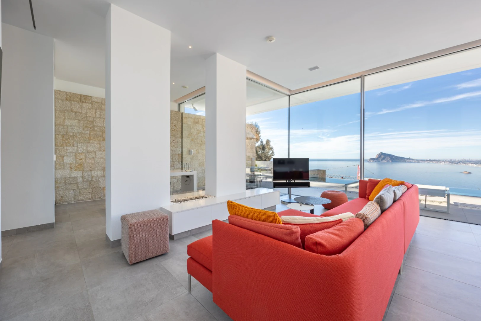 CRCB84648 - Villa moderna con vistas al mar en venta en Altea