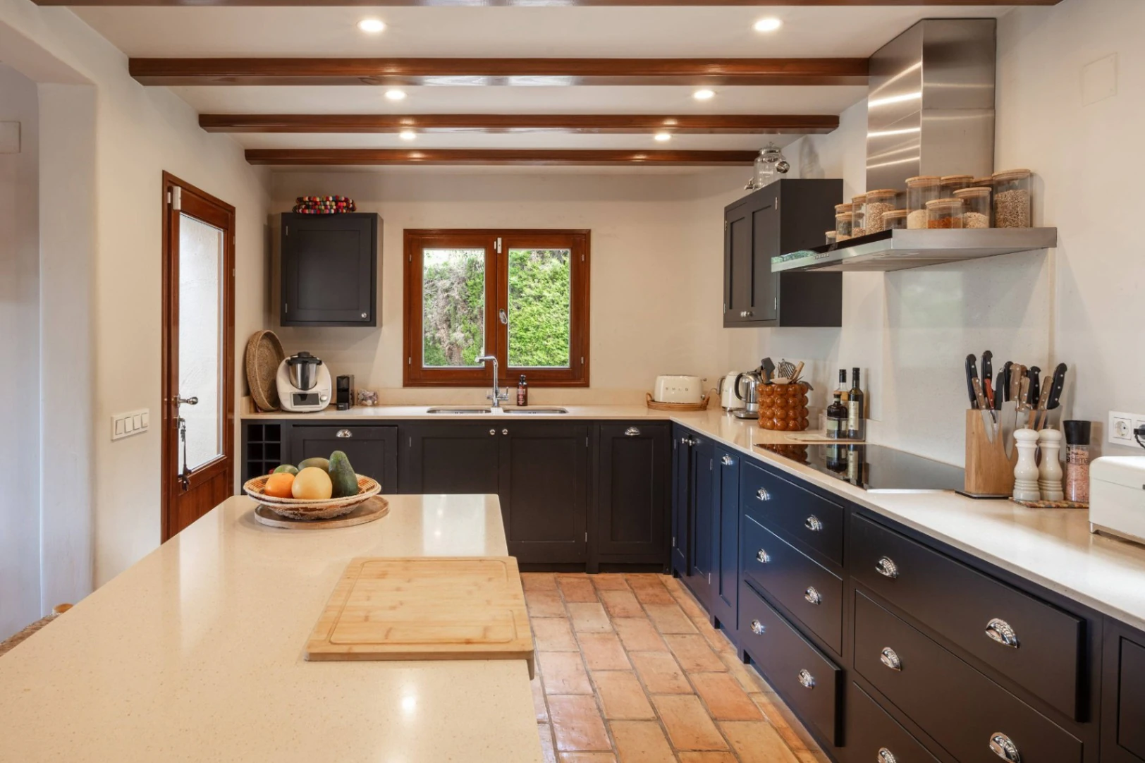 CRCH1016 - Villa in the area of Montgo Jávea, with 2 independent apartments