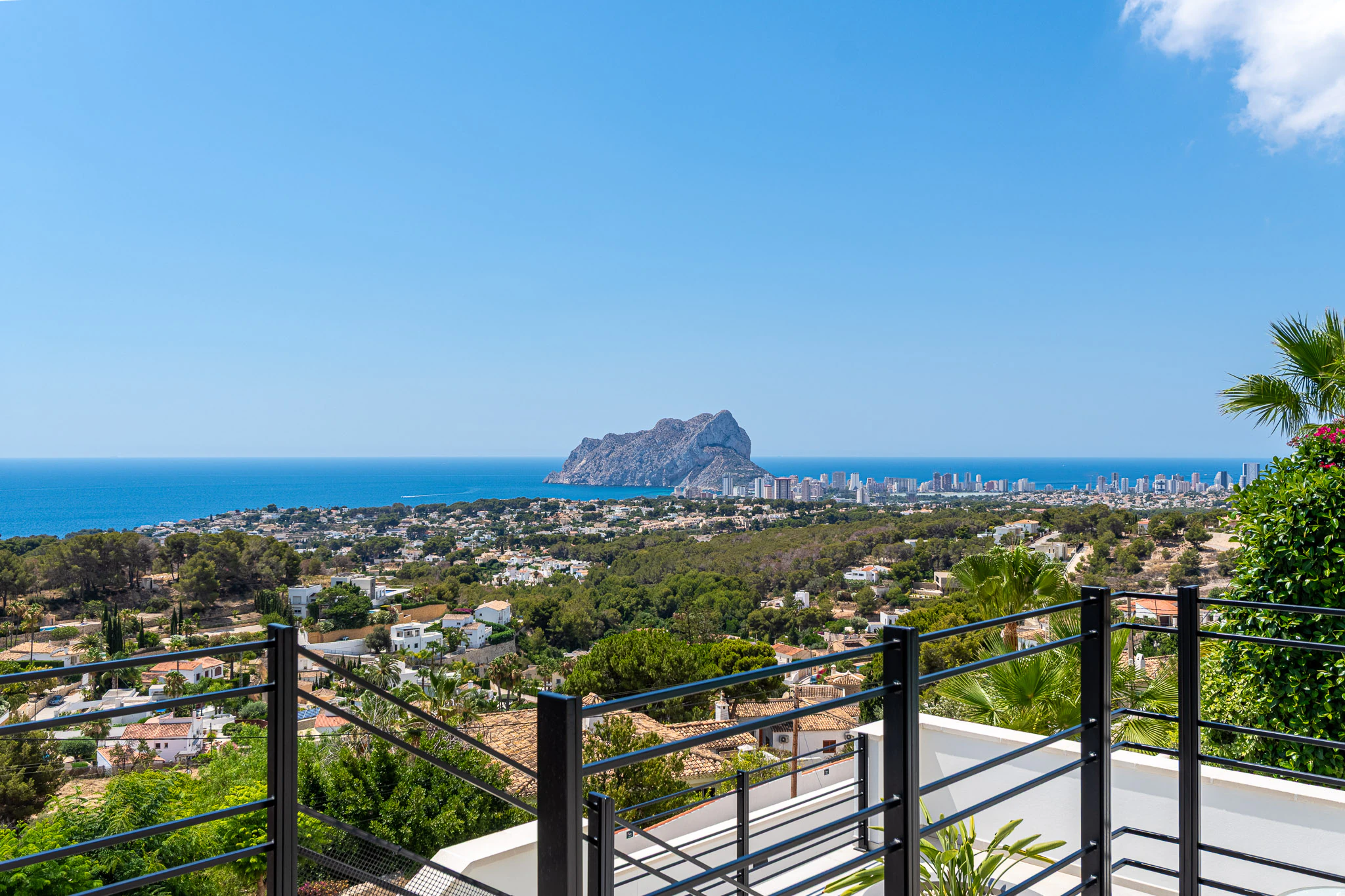 CRCB12849 - Villa moderna mediterránea de ensueño con vistas al mar en venta en Benissa