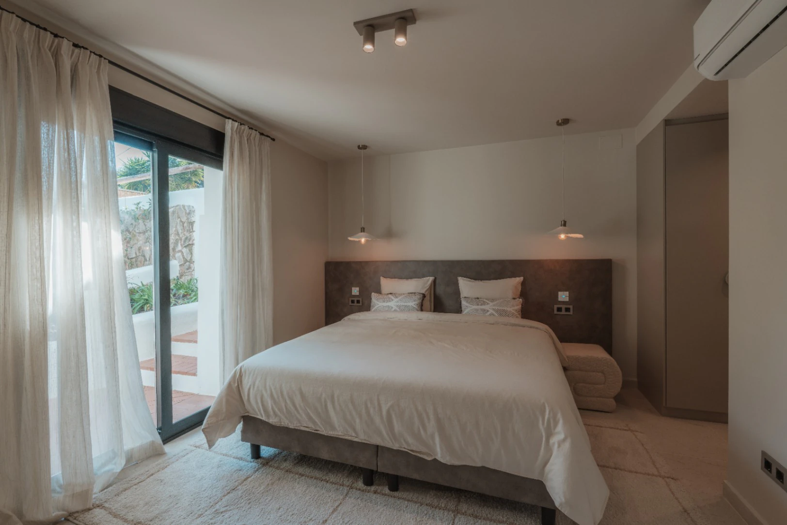 4718 - Exclusive fully refurbished villa in Balcón al Mar, Jávea