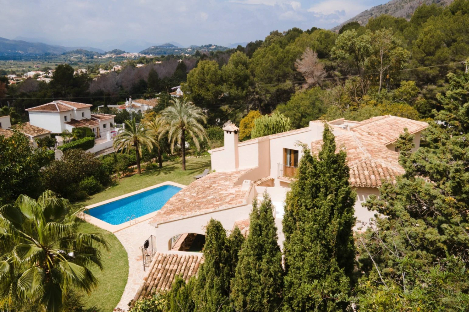 CRCH1016 - Villa in the area of Montgo Jávea, with 2 independent apartments