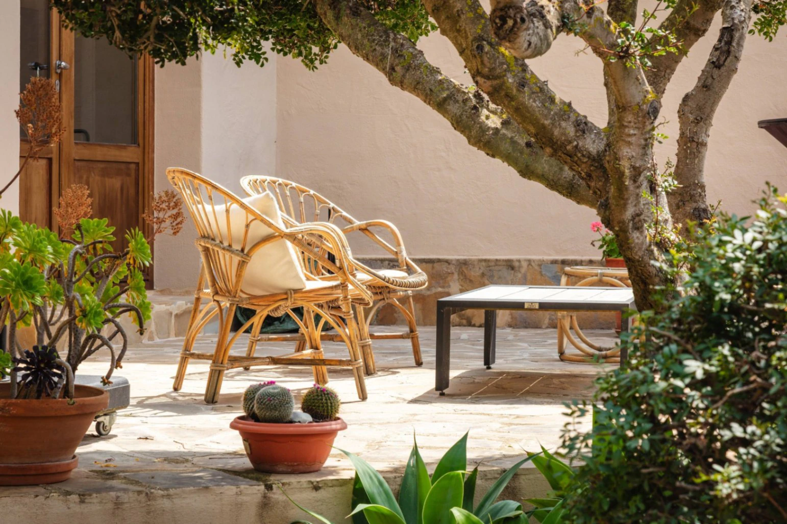 CRCH1016 - Villa in the area of Montgo Jávea, with 2 independent apartments