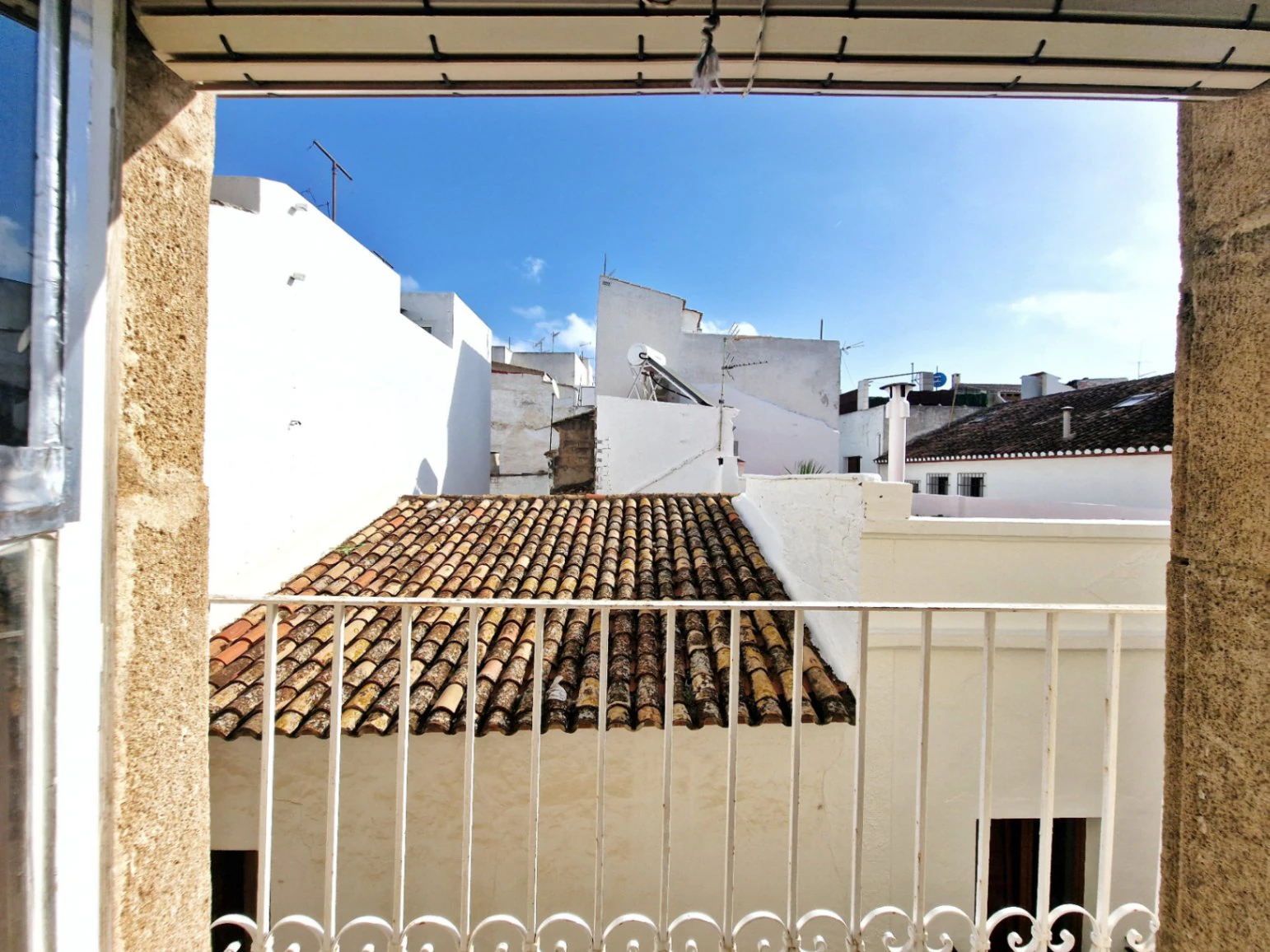 CRLN392603 - Dorpshuis met 10 kamers in het centrum van Jávea