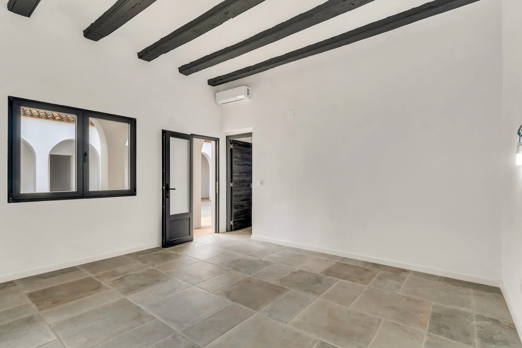 4714 - Belle finca de style andalou construite sur un grand terrain