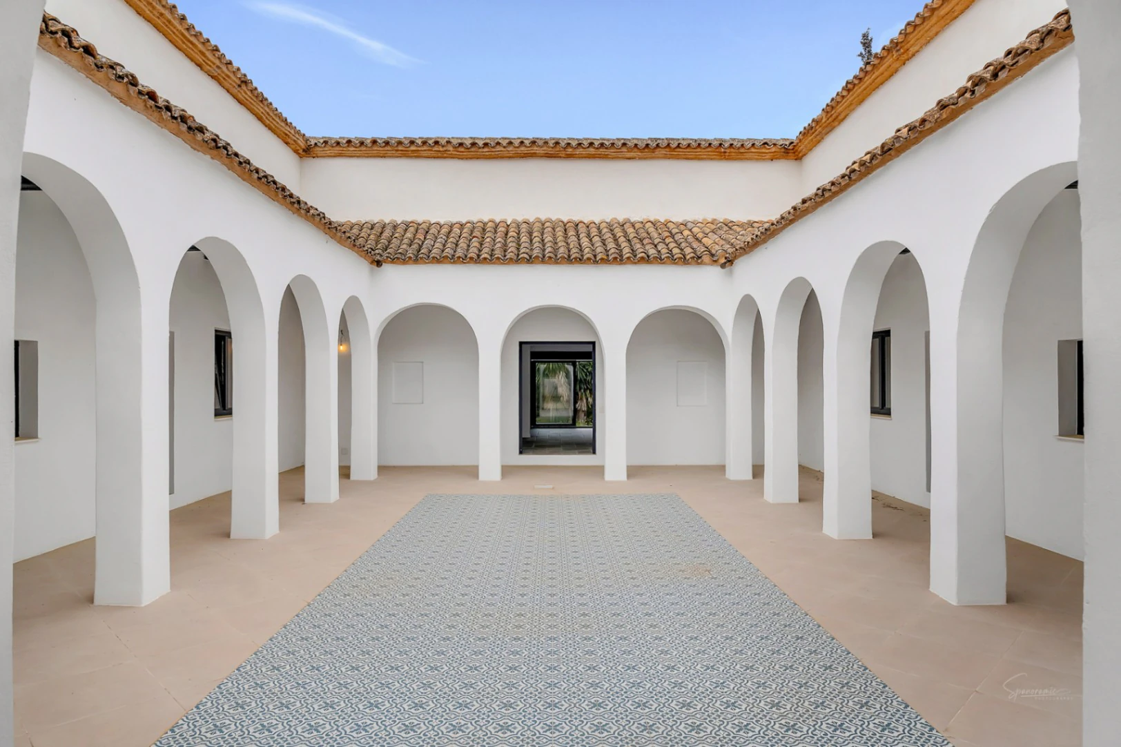 4714 - Belle finca de style andalou construite sur un grand terrain