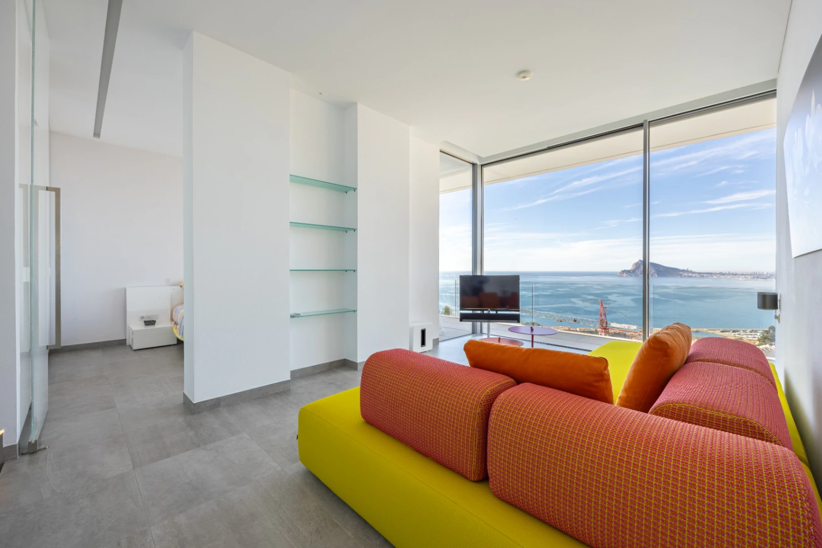 CRCB84648 - Villa moderna con vistas al mar en venta en Altea