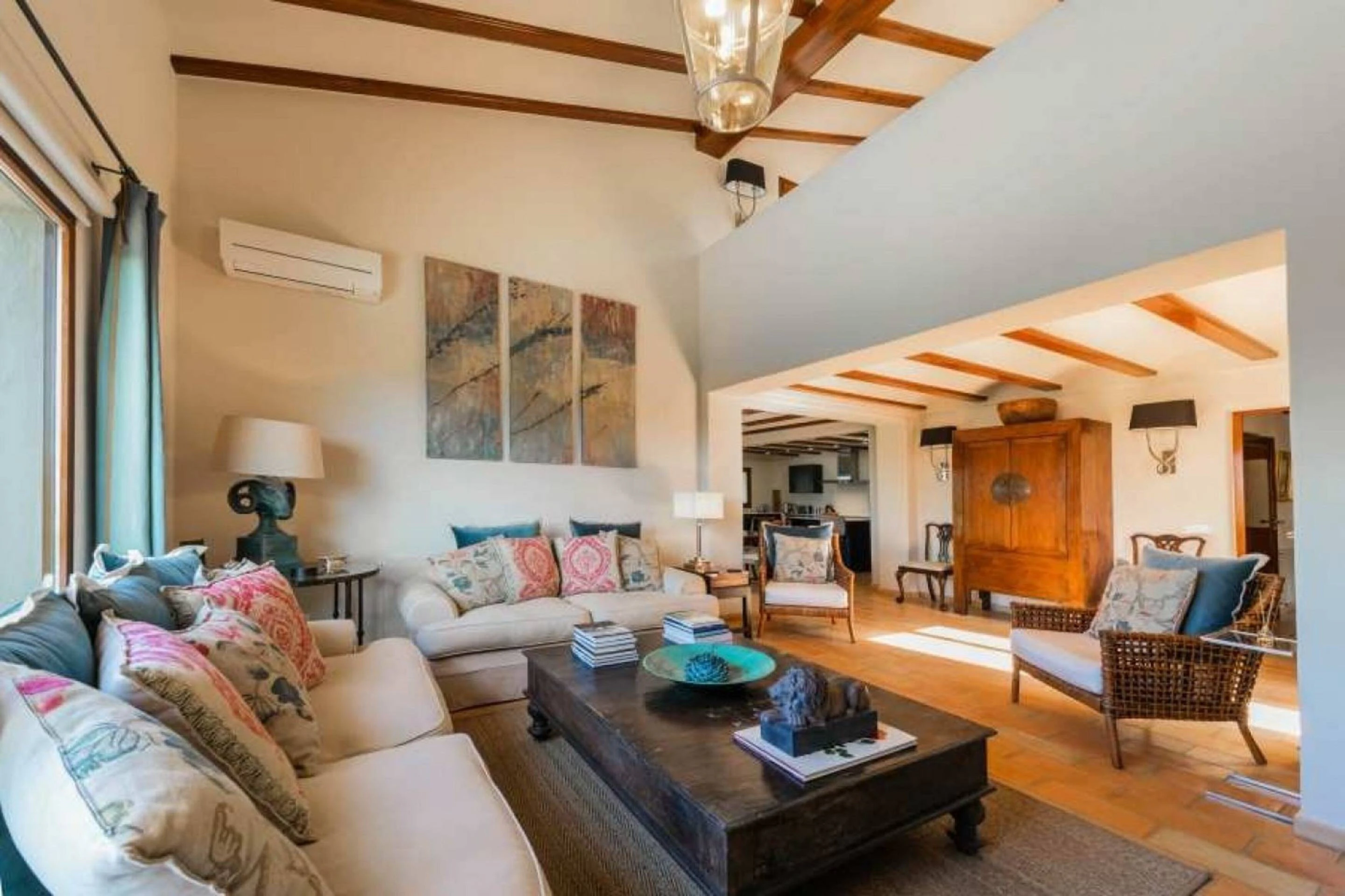 CRCH1016 - Villa in the area of Montgo Jávea, with 2 independent apartments