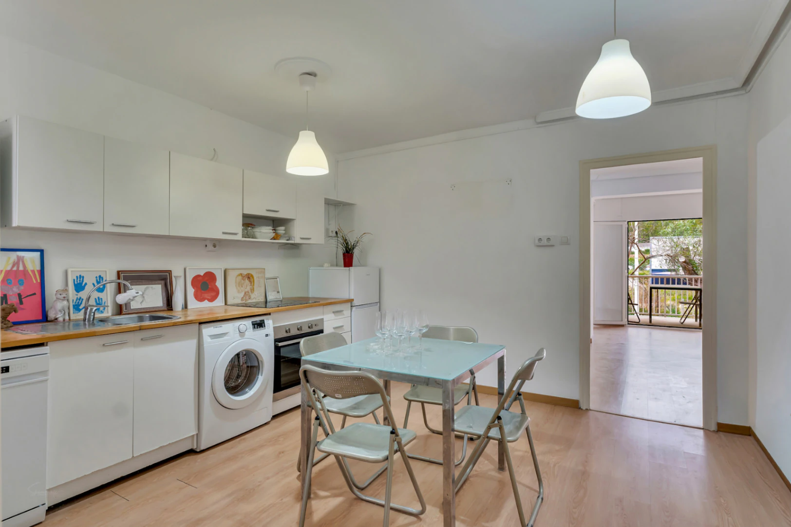 4827 - Apartamento cerca del mar, ubicado en la demandada zona del puerto de Jávea