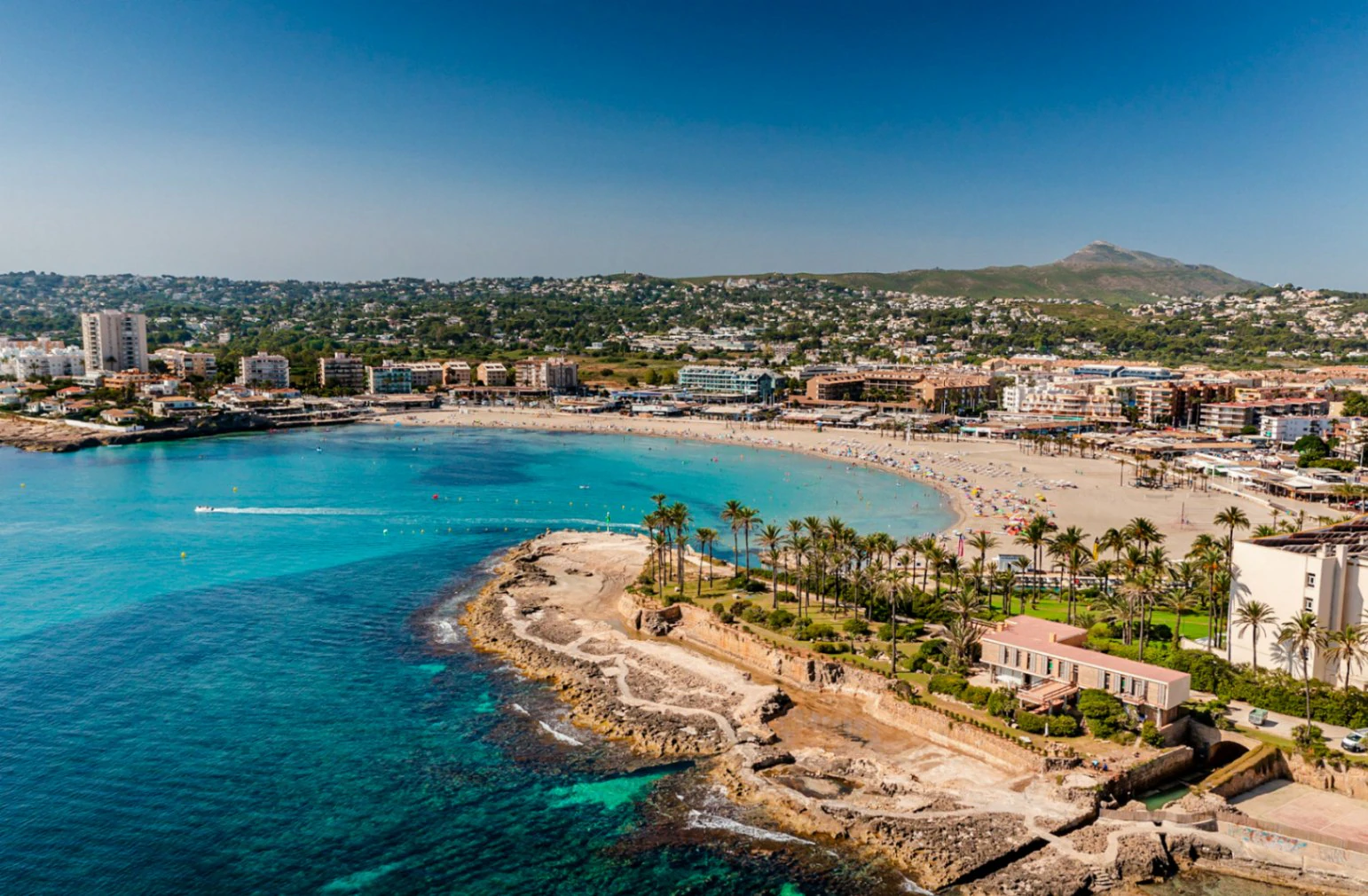 4827 - Apartamento cerca del mar, ubicado en la demandada zona del puerto de Jávea