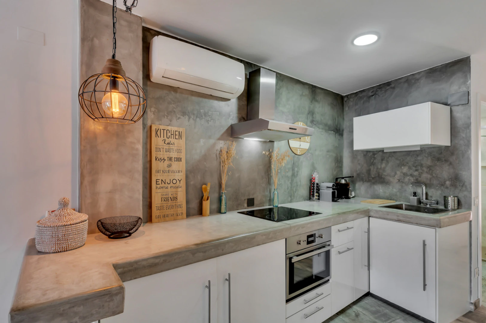 4859 - Apartamento reformado con piscina cerca del mar