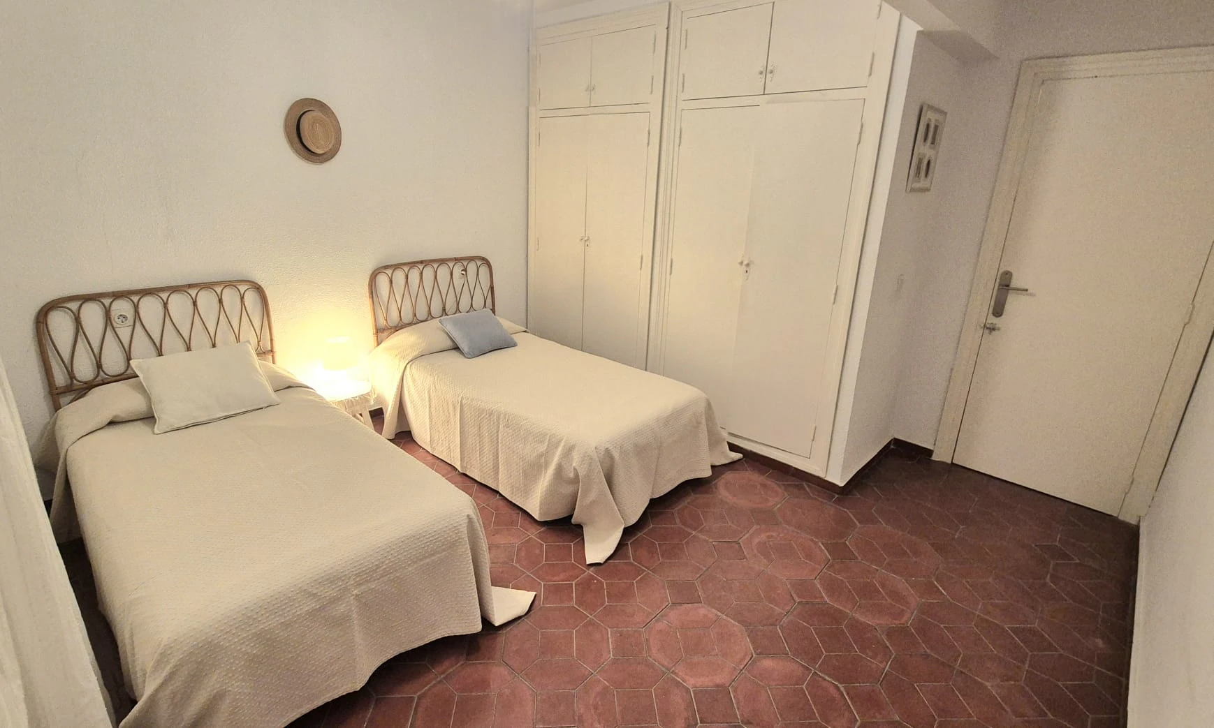 4805 - Apartamento en venta, playa Arenal, de 2 dormitorios en Jávea