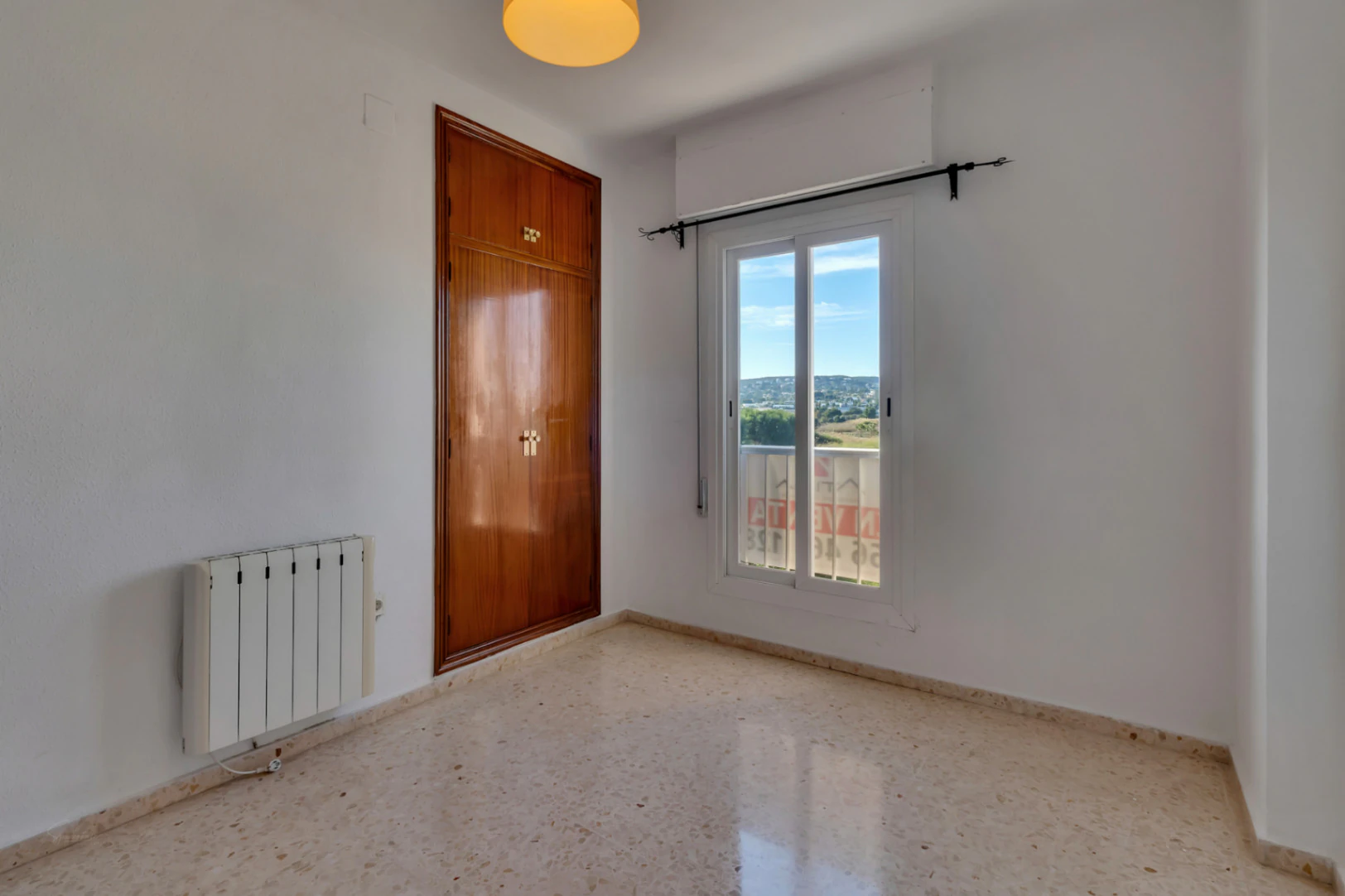 4756 - Apartamento con piscina ubicado a 100 metros de la playa