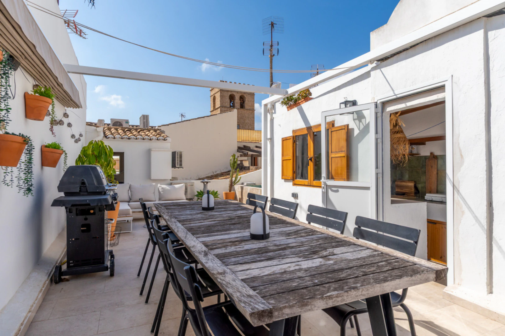 Casa de pueblo reformada en 2023 | 4 dormitorios | Gran terraza en la azotea con barbacoa...