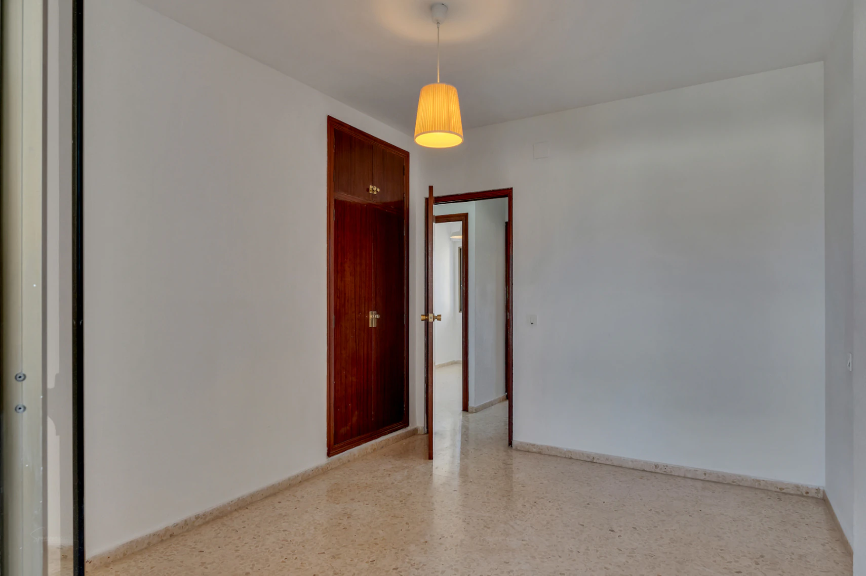 4756 - Apartamento con piscina ubicado a 100 metros de la playa