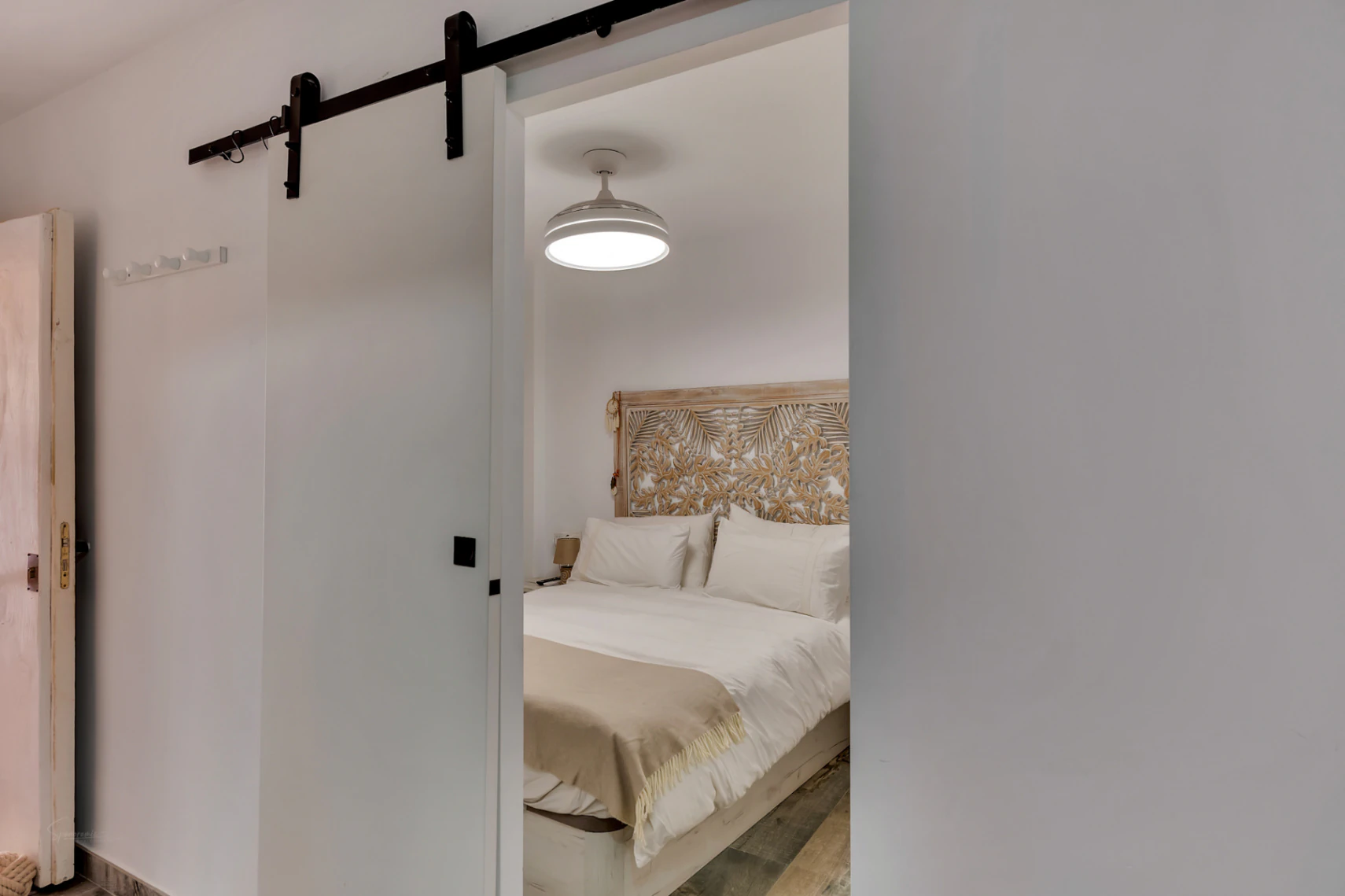 4859 - Apartamento reformado con piscina cerca del mar