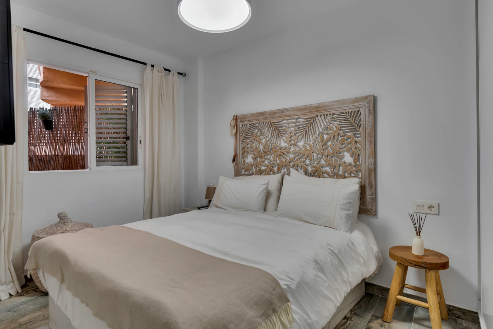 4859 - Apartamento reformado con piscina cerca del mar
