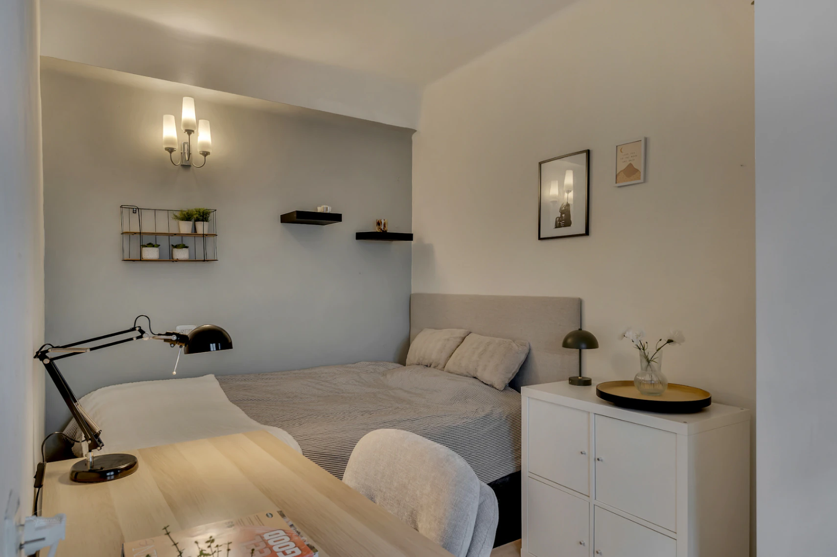 4874 - Gerenoveerde Stadswoning 2023 | 4 Slaapkamers | Dakterras met Dompelbad