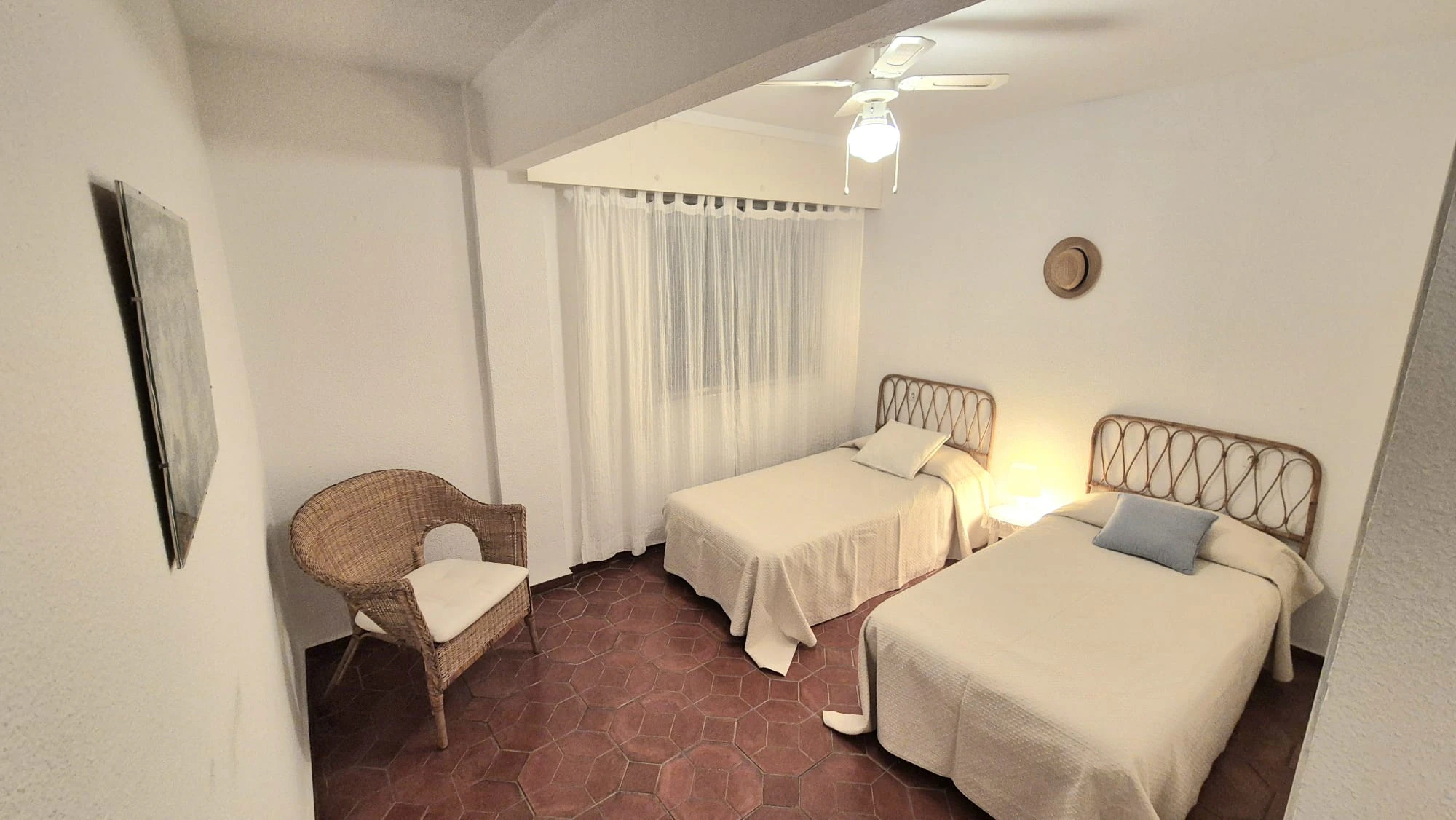 4805 - Apartamento en venta, playa Arenal, de 2 dormitorios en Jávea
