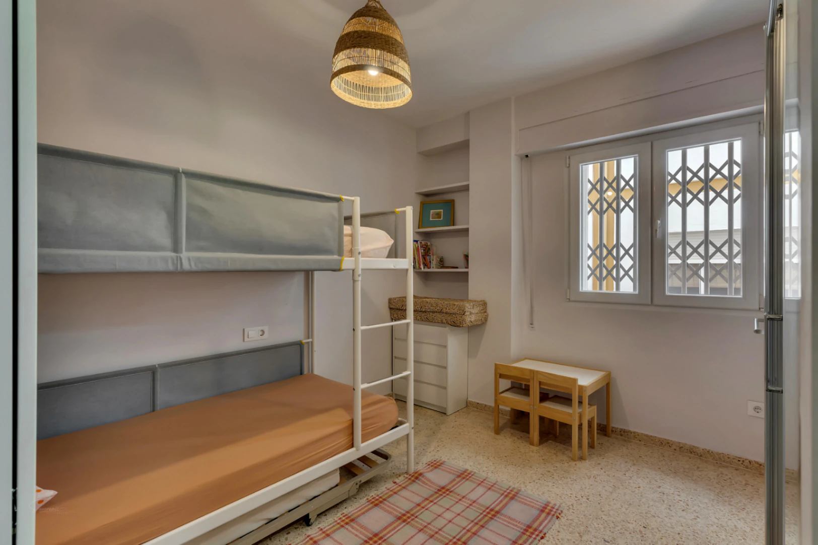 4875 - Apartamento reformado de 2 habitaciones a tan solo 225 metros de la playa