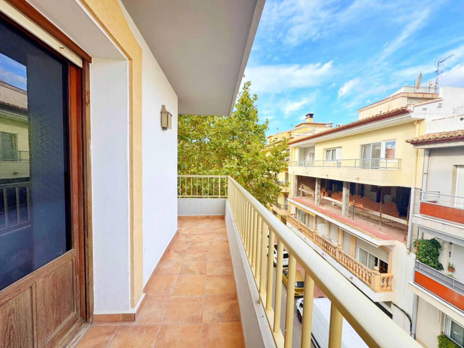 CRLN227220 - Piso de 4 habitaciones en el centro de Javea
