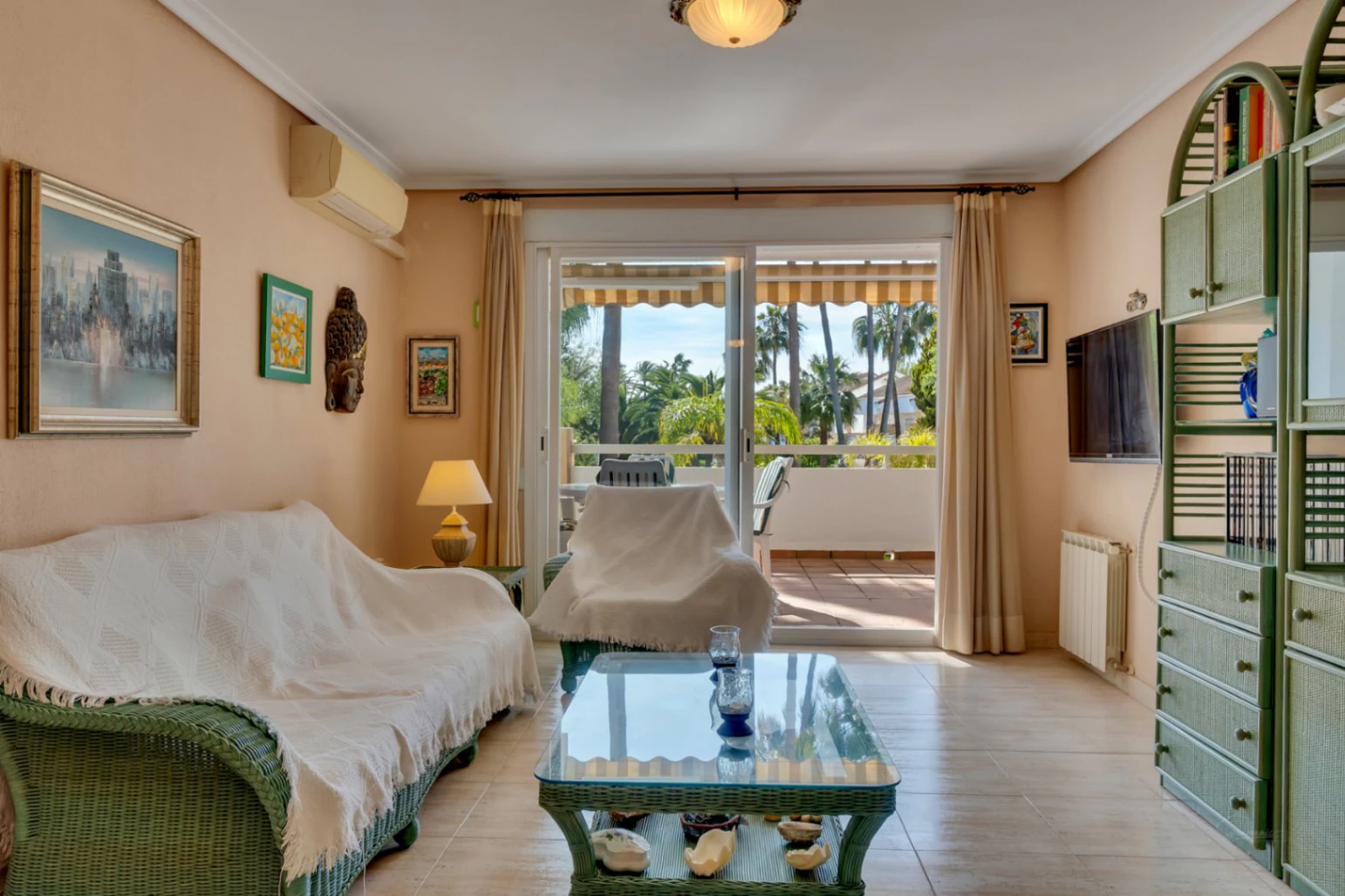 4865 - Apartamento con impresionantes zonas comunes, a escasos metros de la playa ´´El Arenal´´
