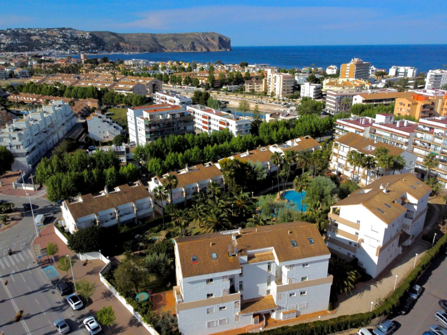 4865 - Apartamento con impresionantes zonas comunes, a escasos metros de la playa ´´El Arenal´´