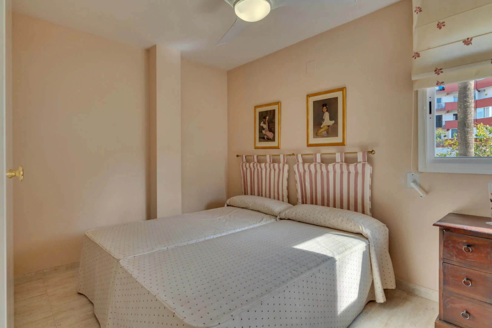 4865 - Apartamento con impresionantes zonas comunes, a escasos metros de la playa ´´El Arenal´´