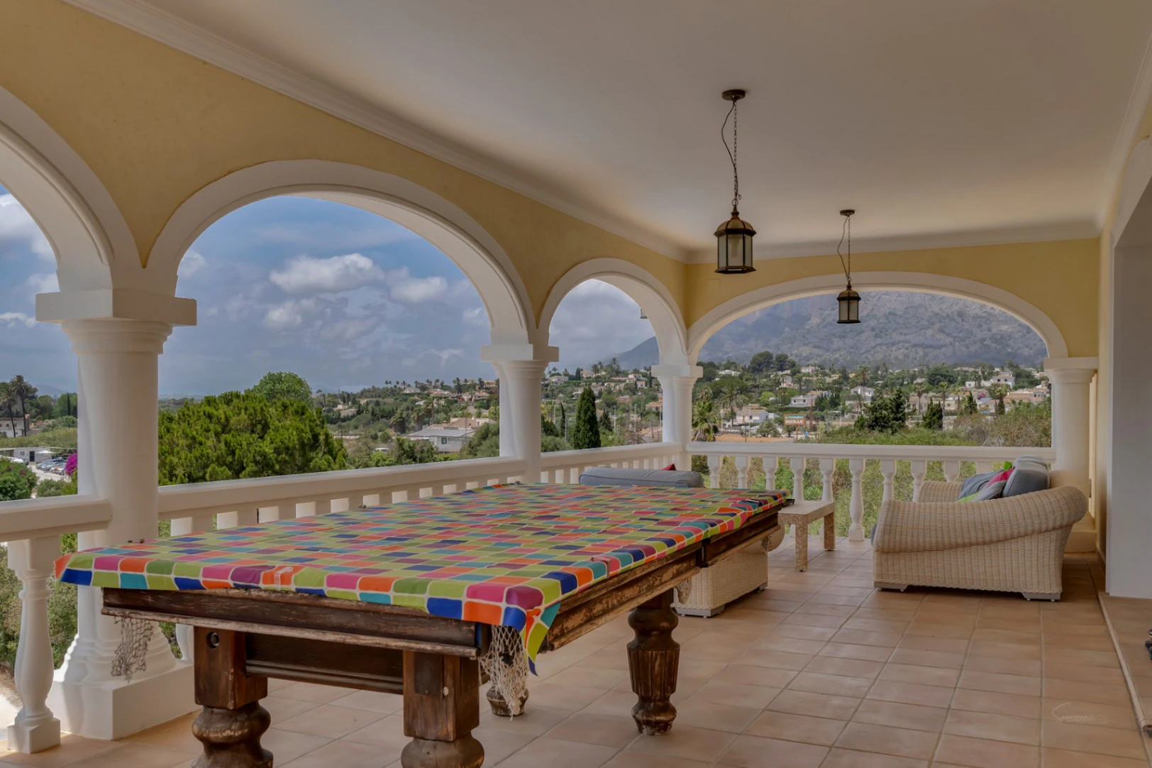 4388 - Villa avec vue dégagée dans un quartier calme à proximité du centre de la ville de Jávea