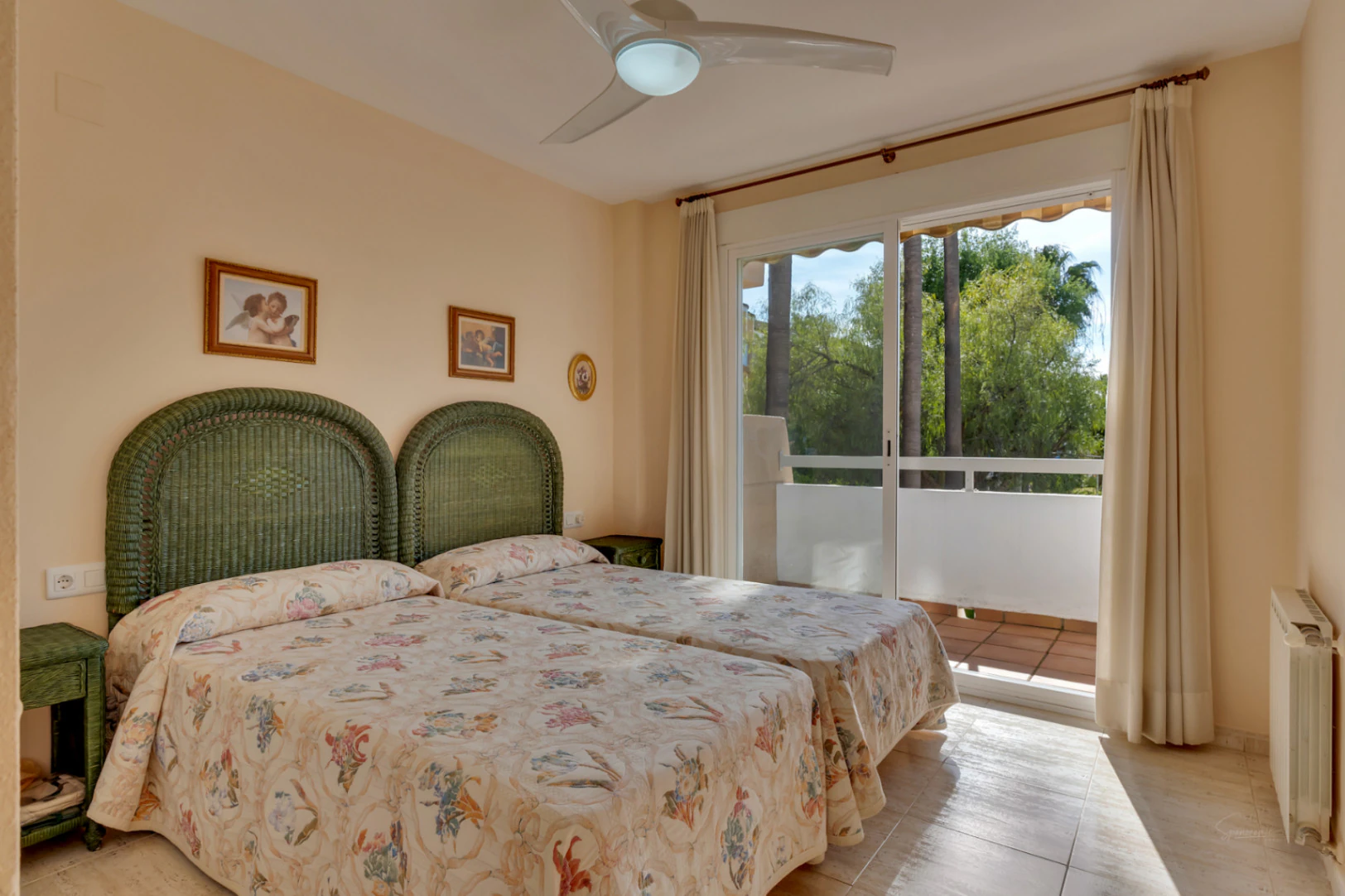 4865 - Apartamento con impresionantes zonas comunes, a escasos metros de la playa ´´El Arenal´´