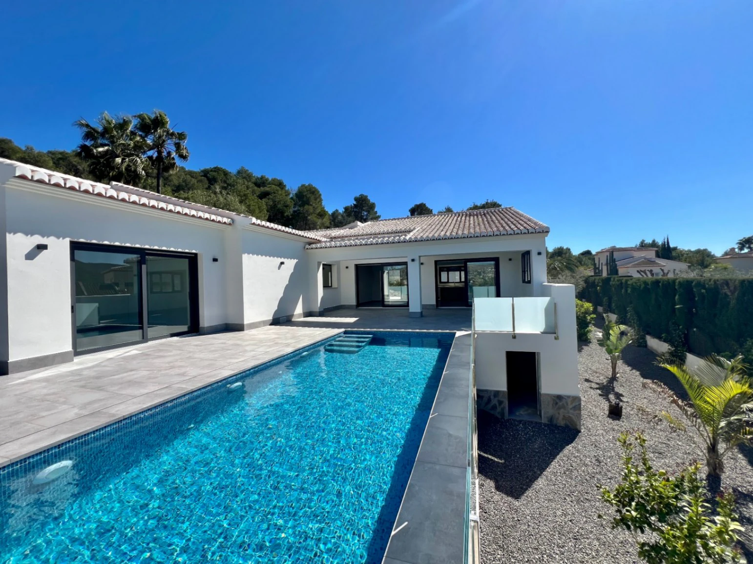 4846 - Villa with stunning open views, recently completed, 2026